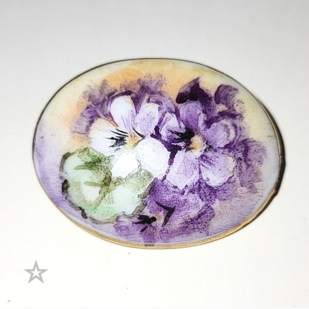 VIOLETS HAND PAINTED PORCELAIN BROOCH - VINTAGE OVAL FLORAL PIN